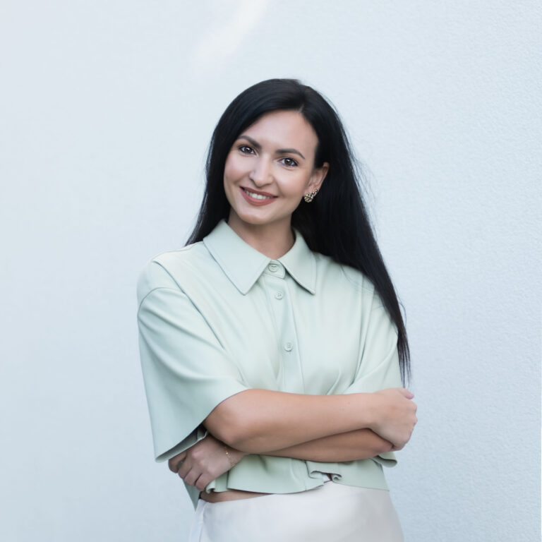 Юлия Макаровская